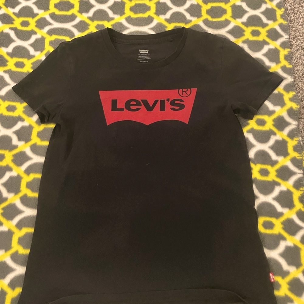 Levi’s T-Shirt - Picture 2 of 3